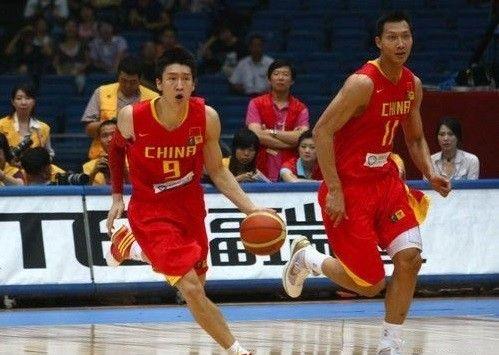 与宏观串成 与宏观串成